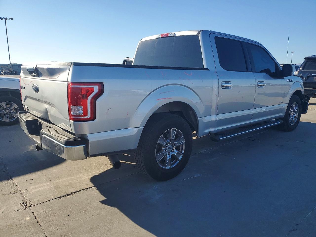2016 FORD F150 SUPERCREW photo 9