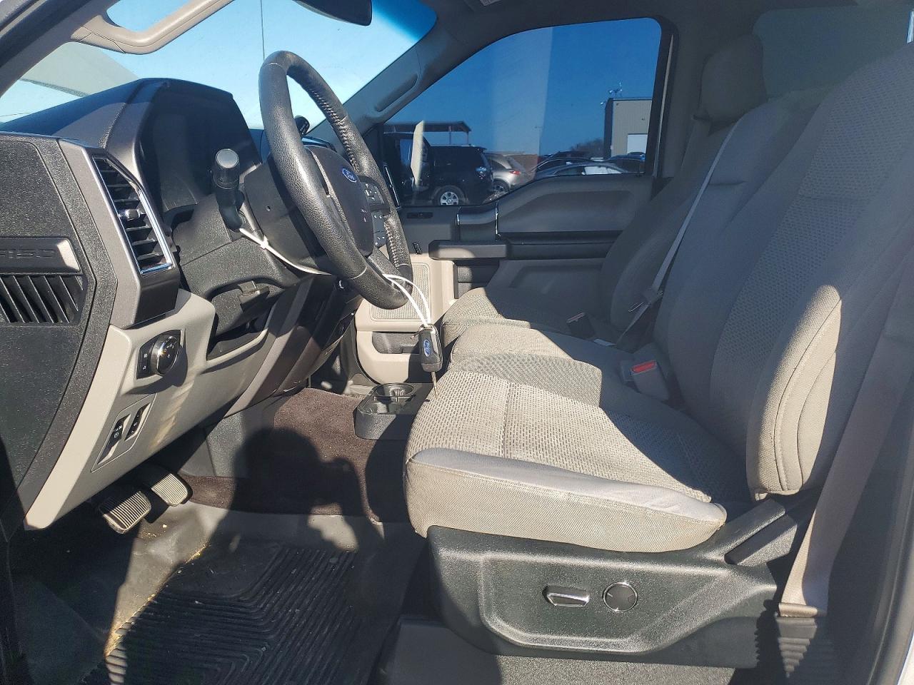 2016 FORD F150 SUPERCREW photo 25