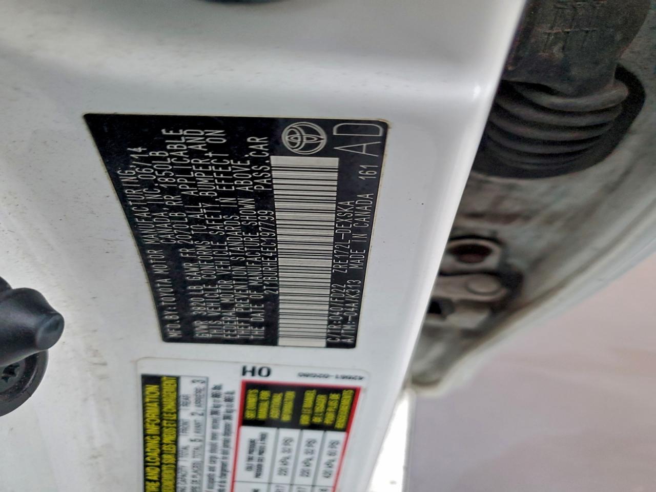 2014 TOYOTA COROLLA L photo 37