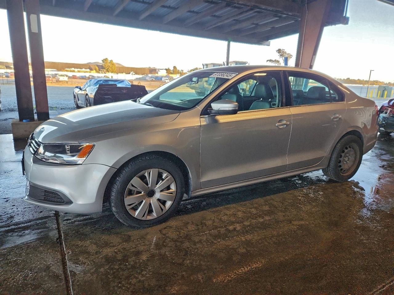 2013 VOLKSWAGEN JETTA