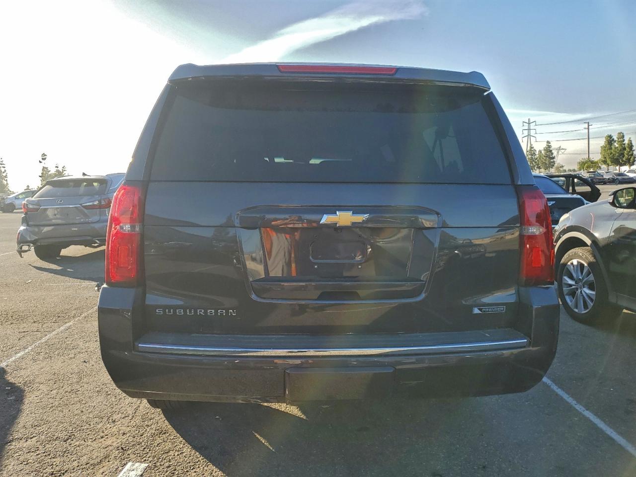 2018 CHEVROLET SUBURBAN K1500 PREMIER photo 16
