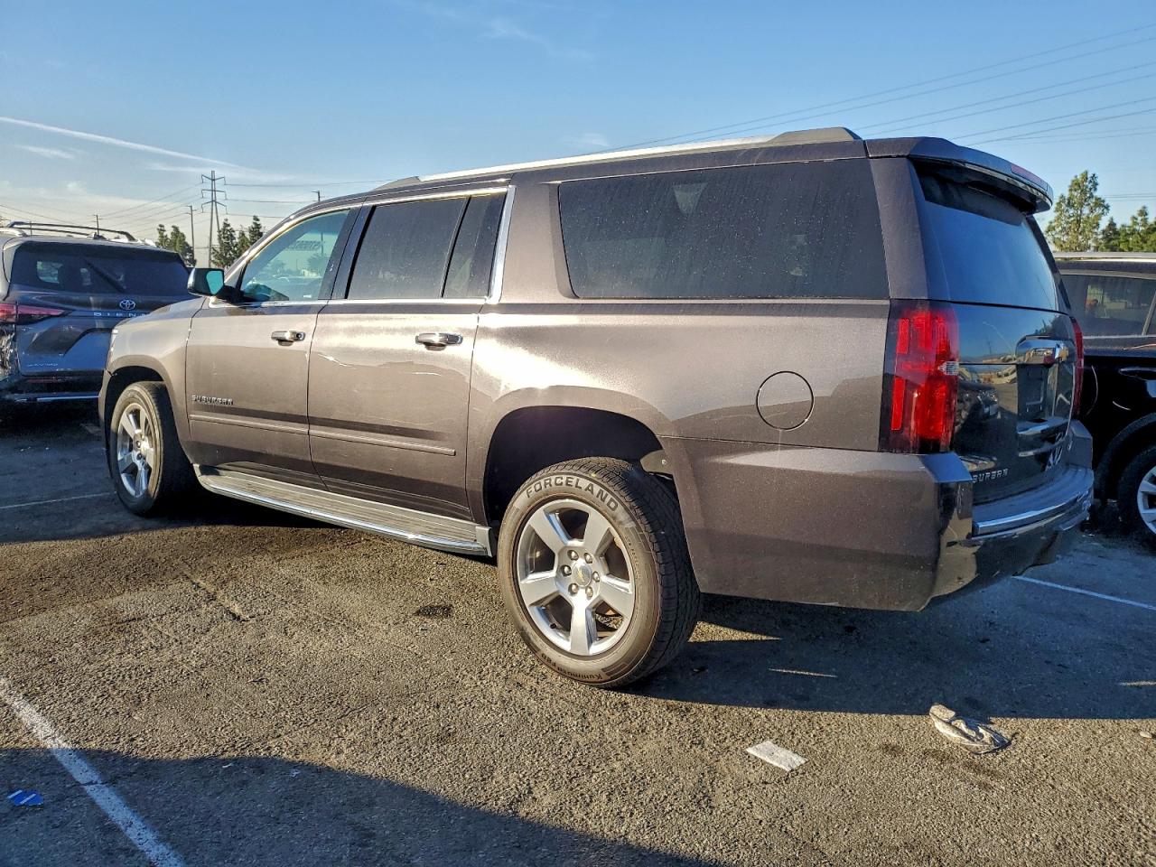 2018 CHEVROLET SUBURBAN K1500 PREMIER photo 4
