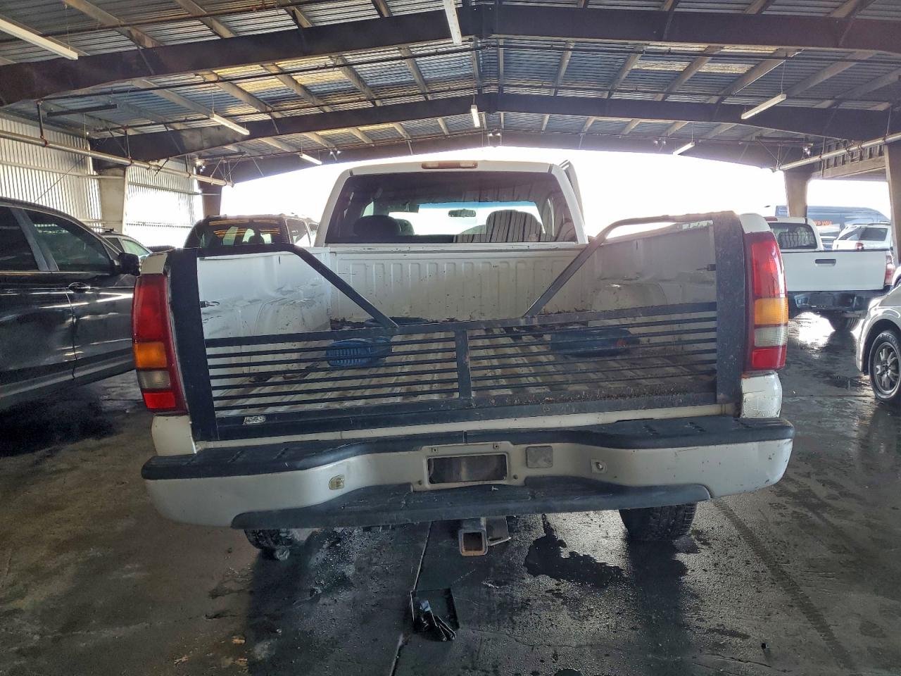 2000 CHEVROLET SILVERADO C2500 photo 6