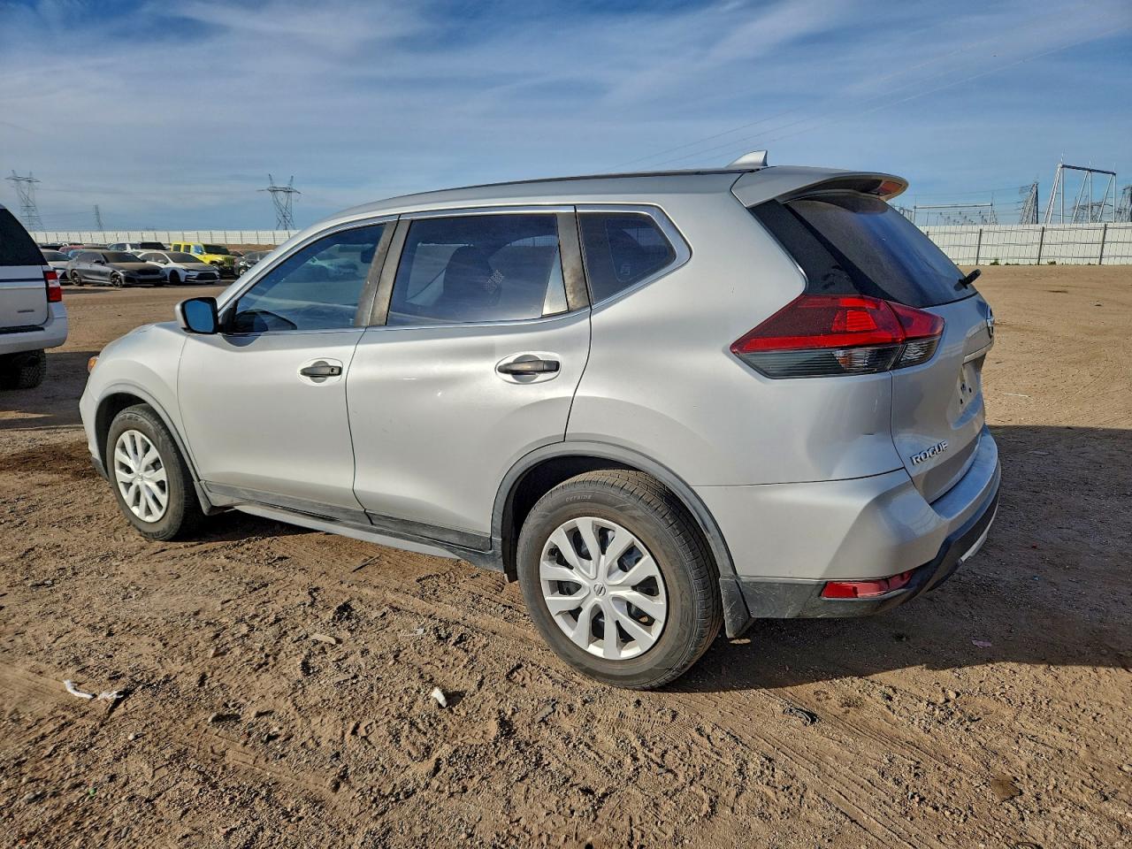 2018 NISSAN ROGUE S photo 5