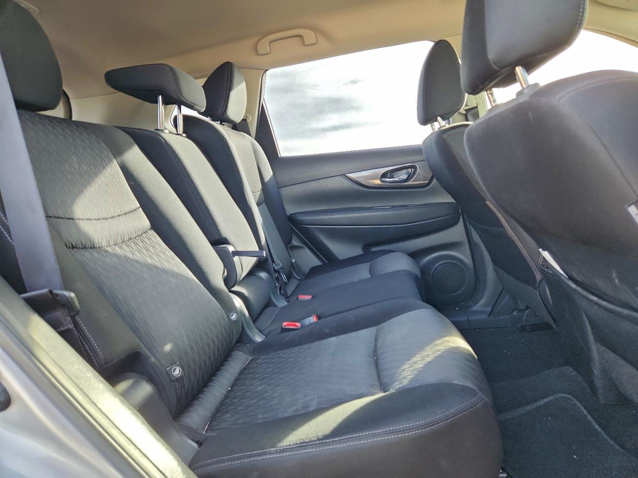 2018 NISSAN ROGUE S photo 41