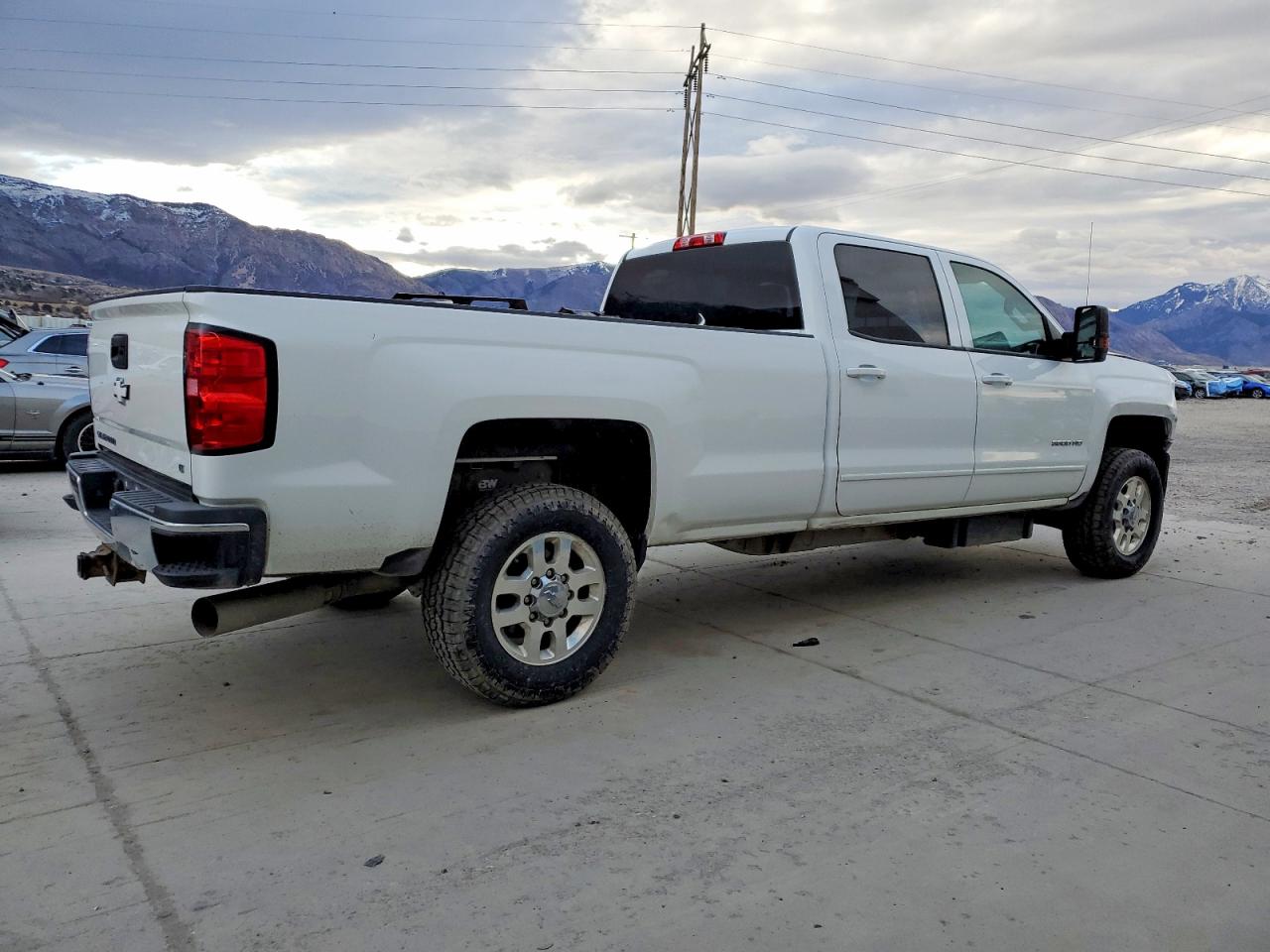 2015 CHEVROLET SILVERADO K3500 LT photo 5