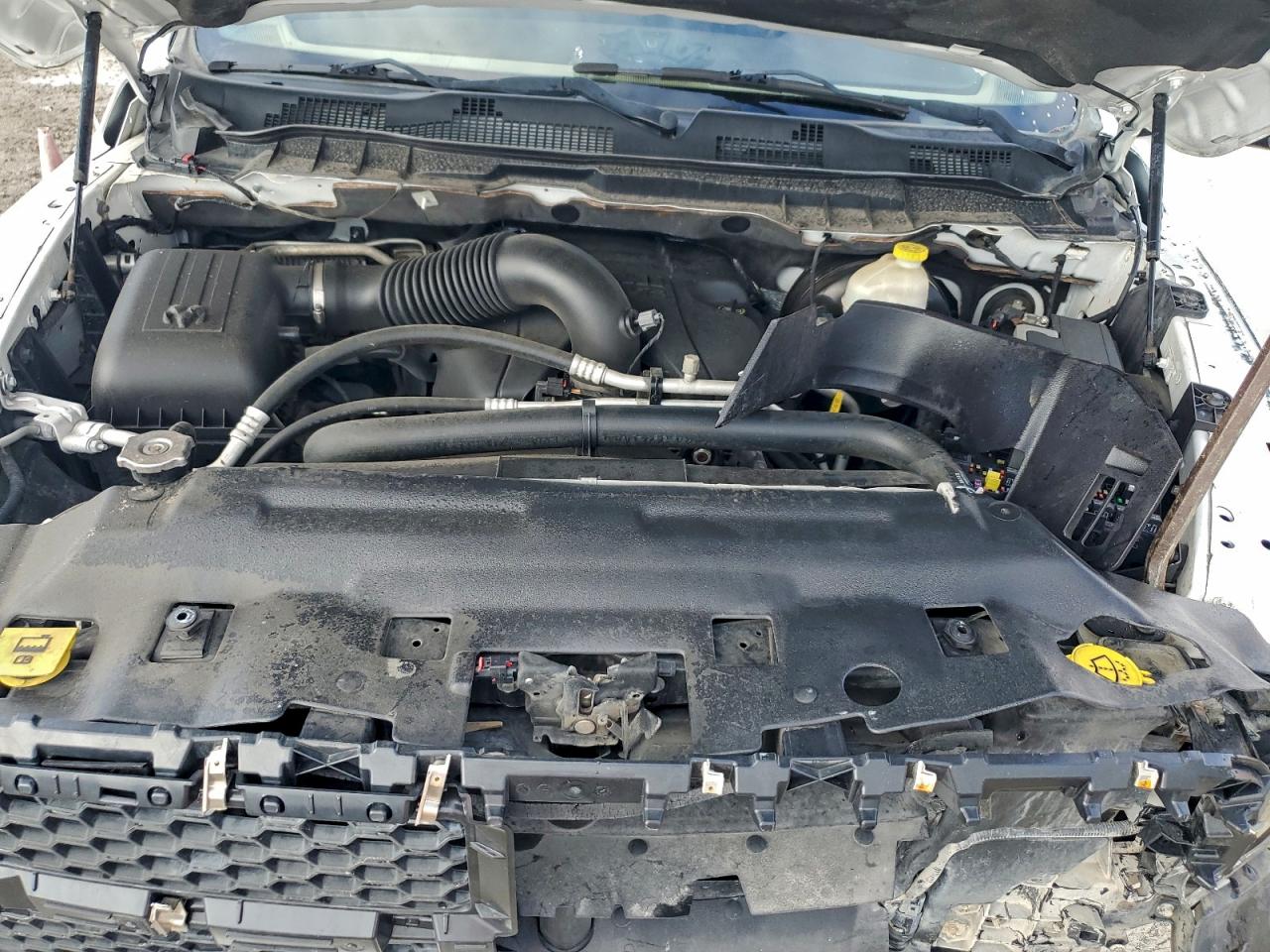 2015 RAM 1500 SLT photo 21
