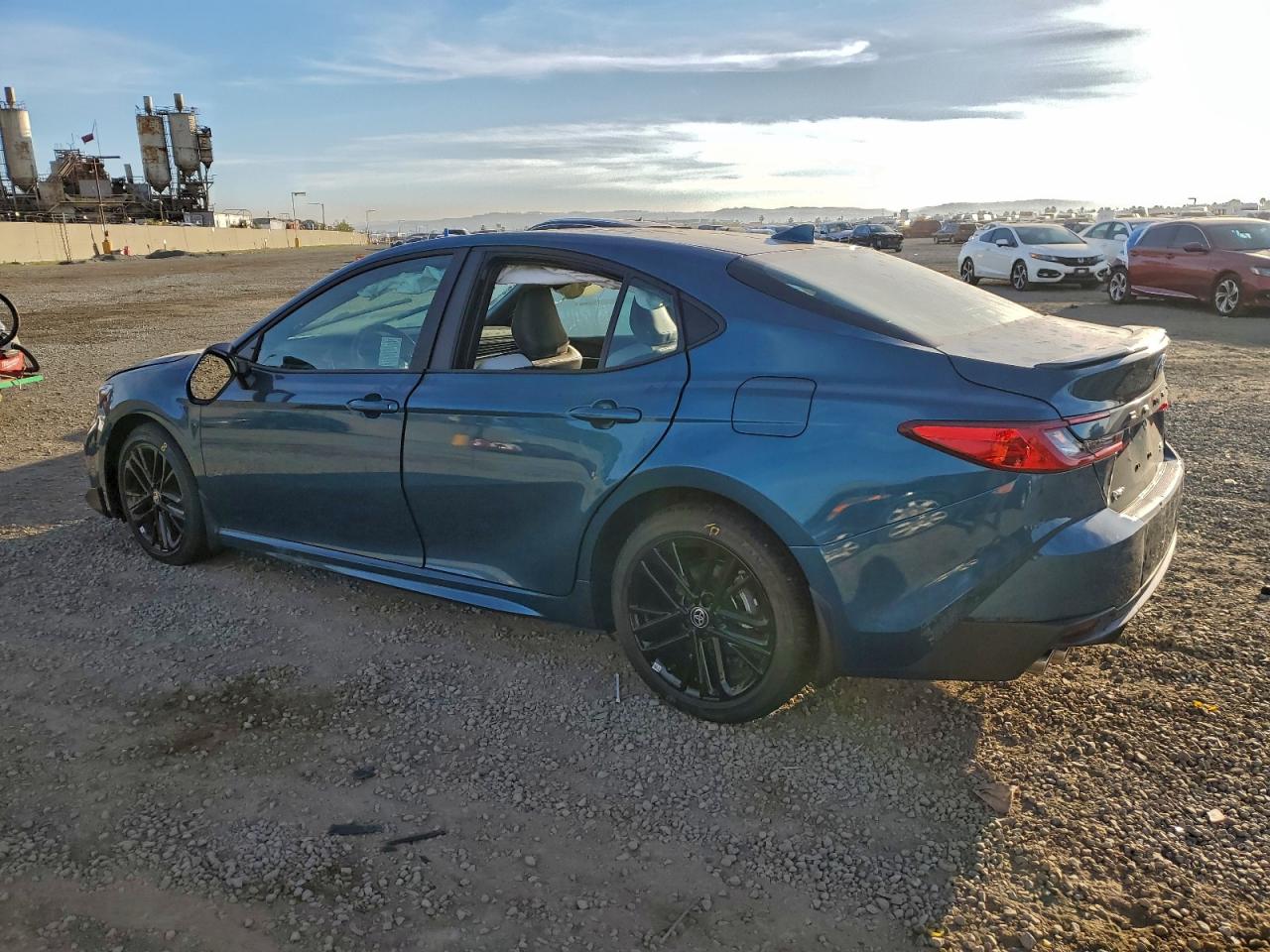 2026 TOYOTA CAMRY XSE photo 3