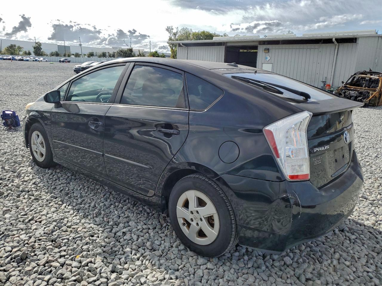2011 TOYOTA PRIUS photo 3