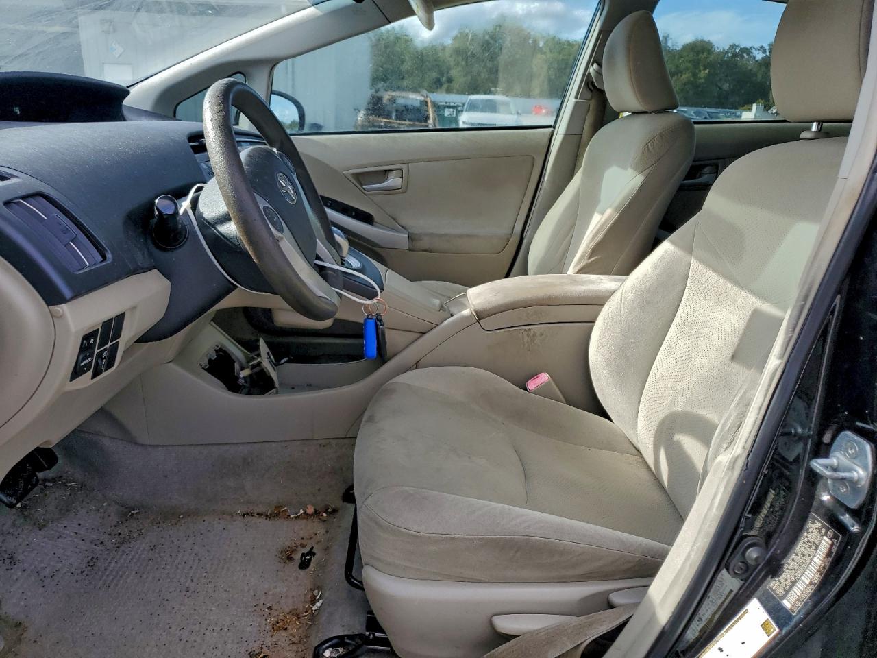 2011 TOYOTA PRIUS photo 13