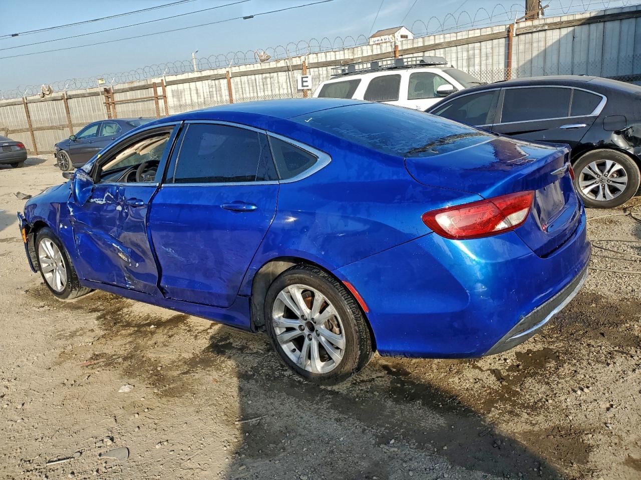 2015 CHRYSLER 200 LIMITED photo 3