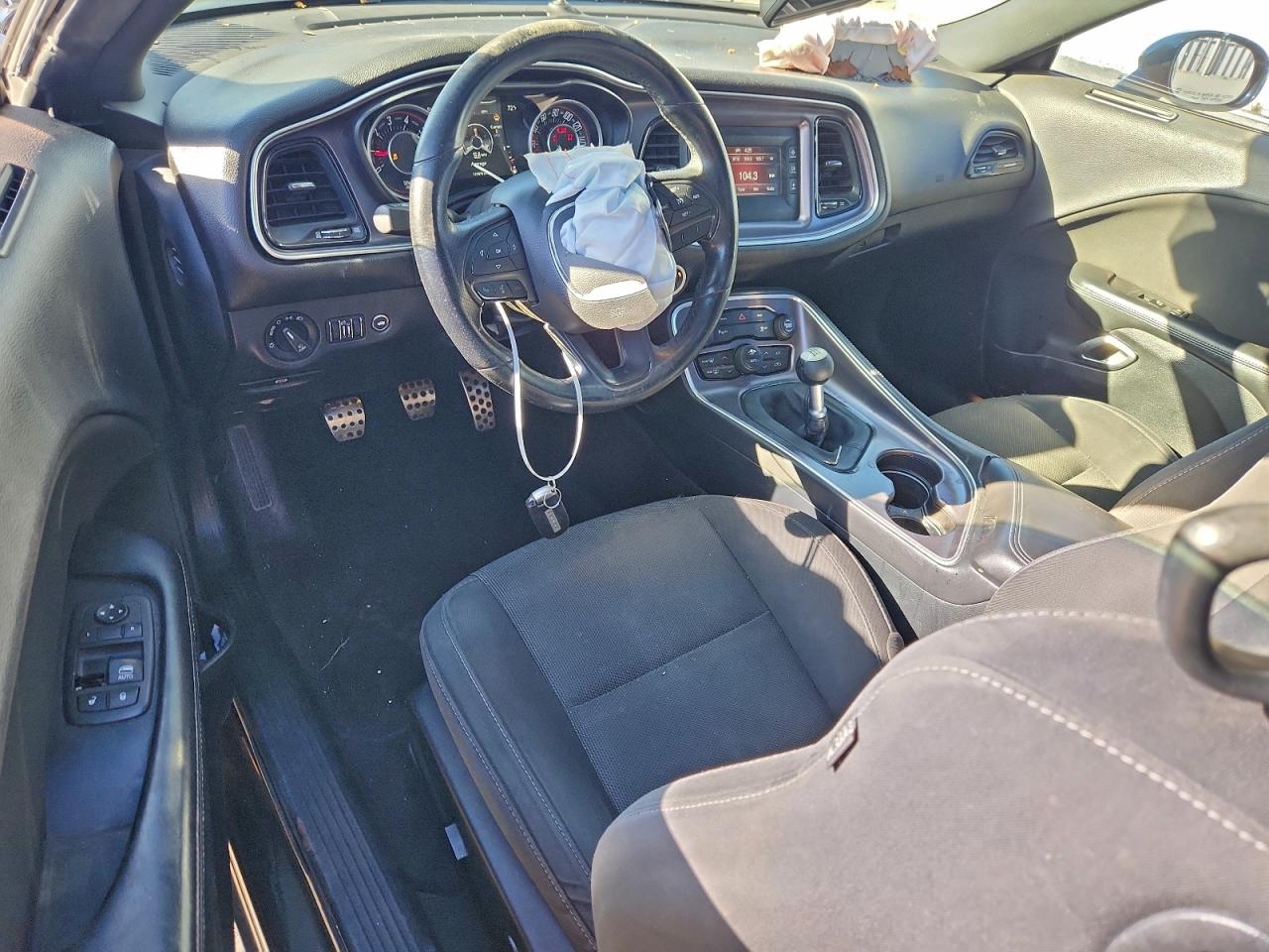 2016 DODGE CHALLENGER R/T photo 15
