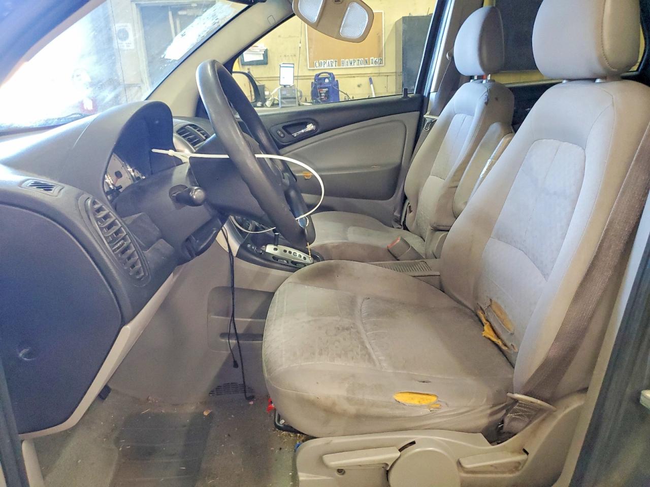 2006 SATURN VUE photo 19