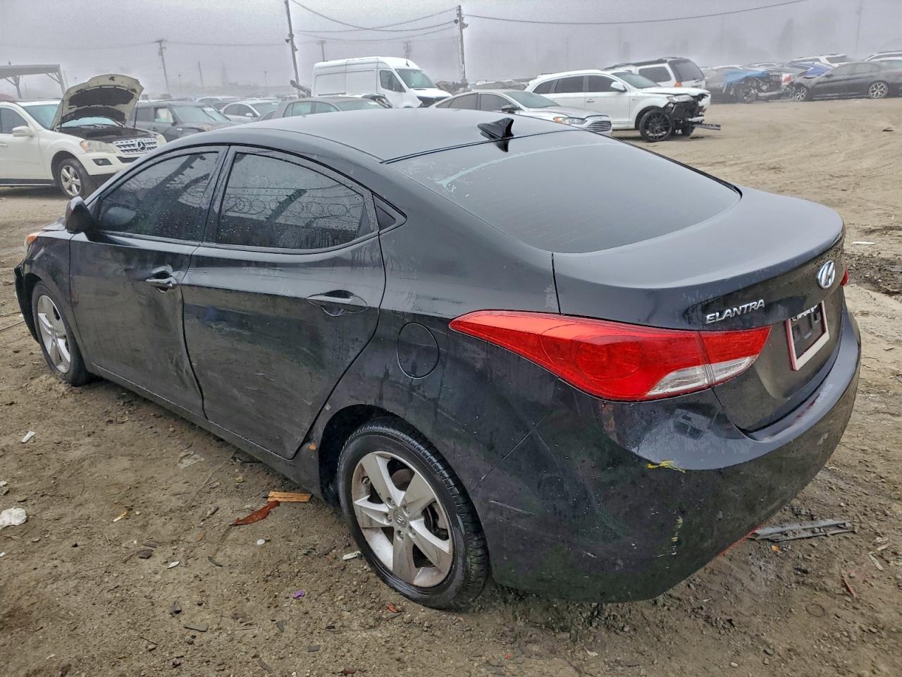 2013 HYUNDAI ELANTRA GLS photo 3