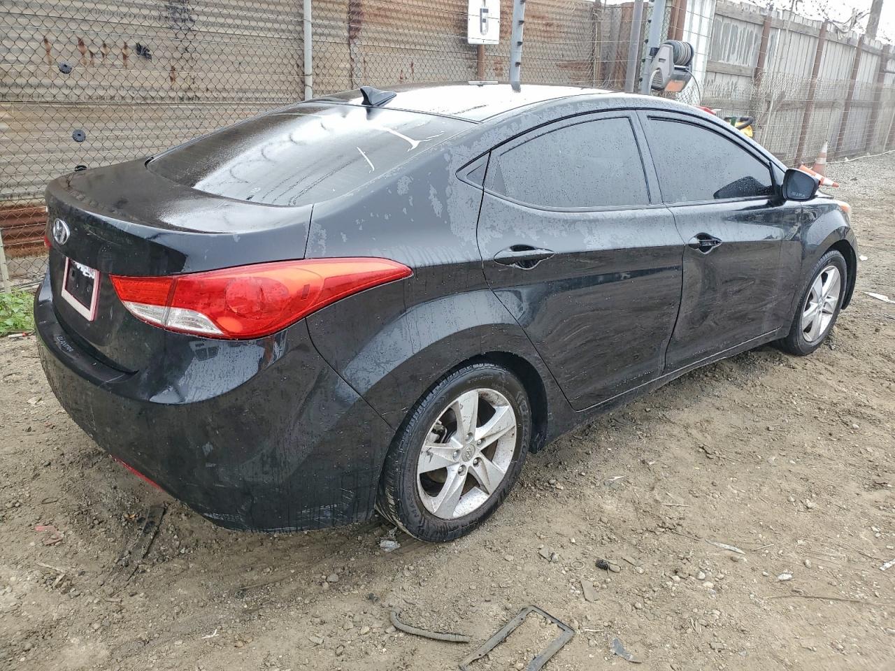 2013 HYUNDAI ELANTRA GLS photo 5