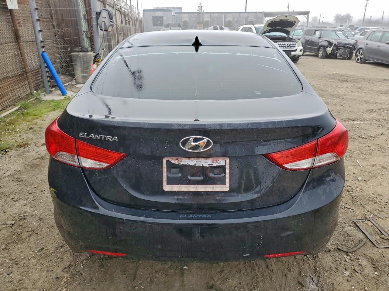 2013 HYUNDAI ELANTRA GLS photo 11