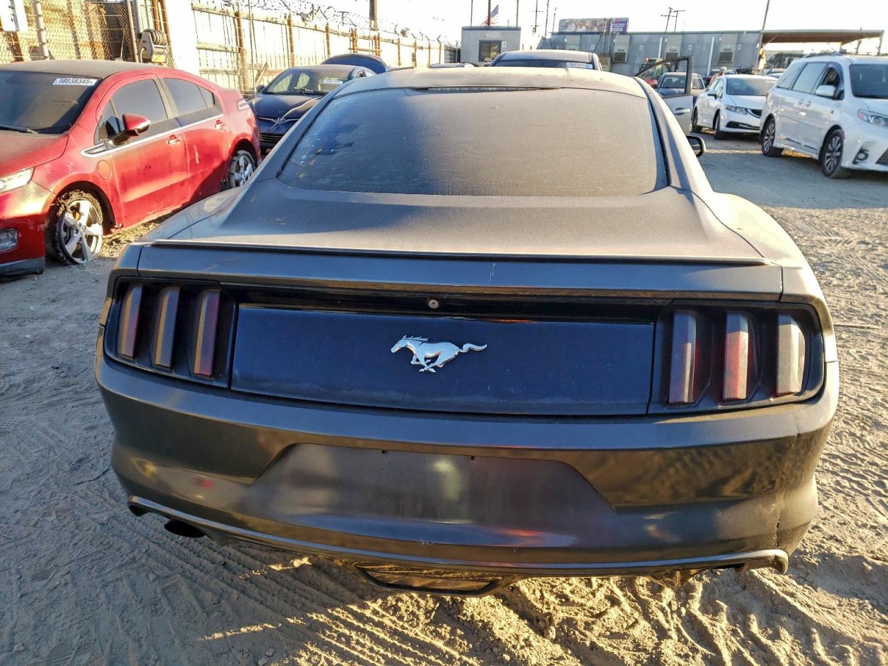 2015 FORD MUSTANG photo 6