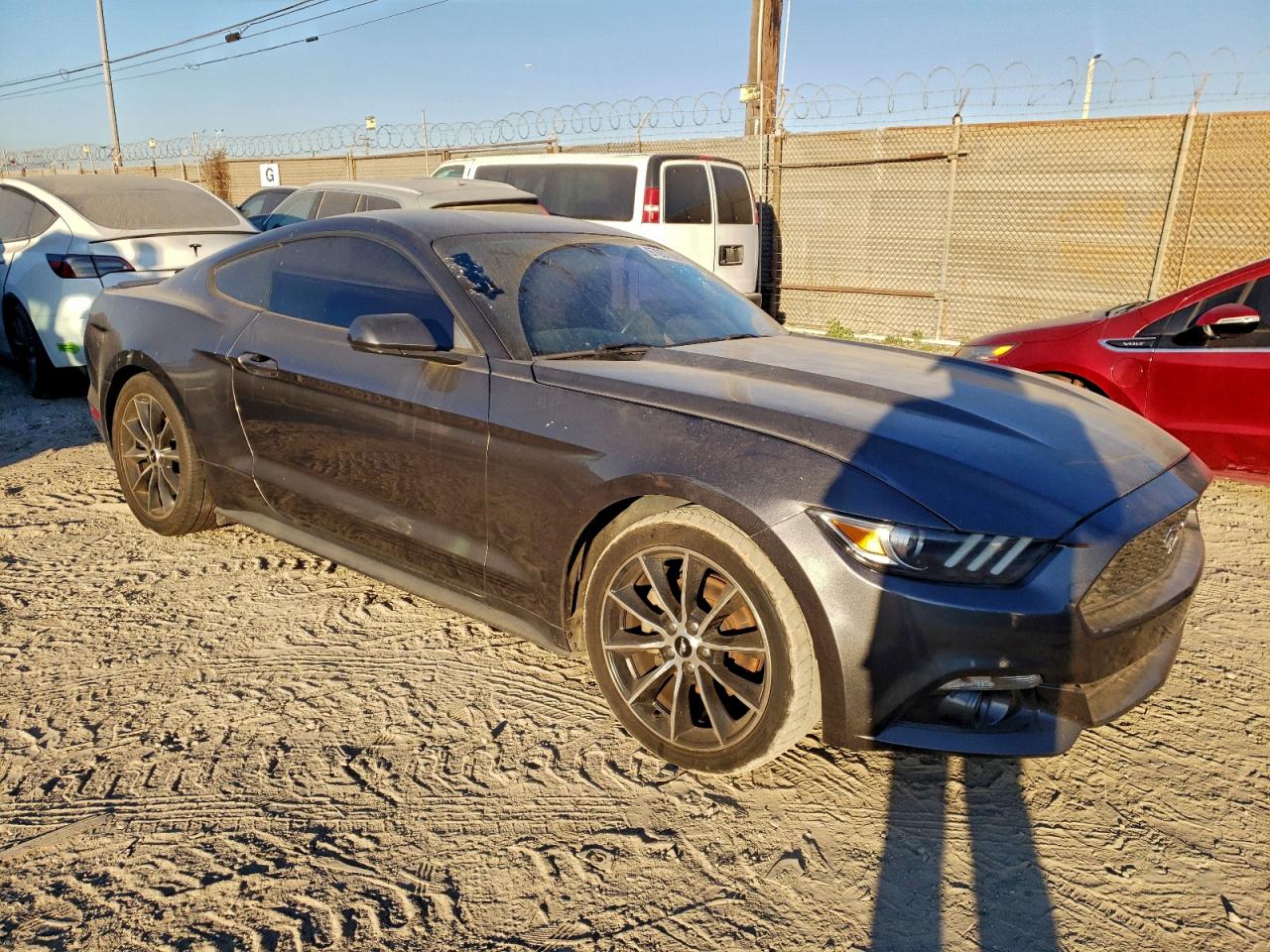 2015 FORD MUSTANG photo 4