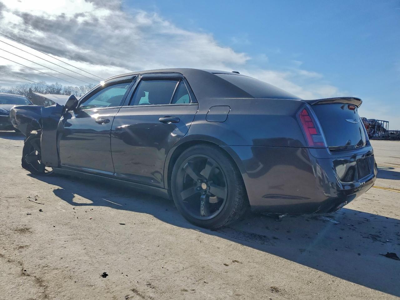 2014 CHRYSLER 300 S photo 2