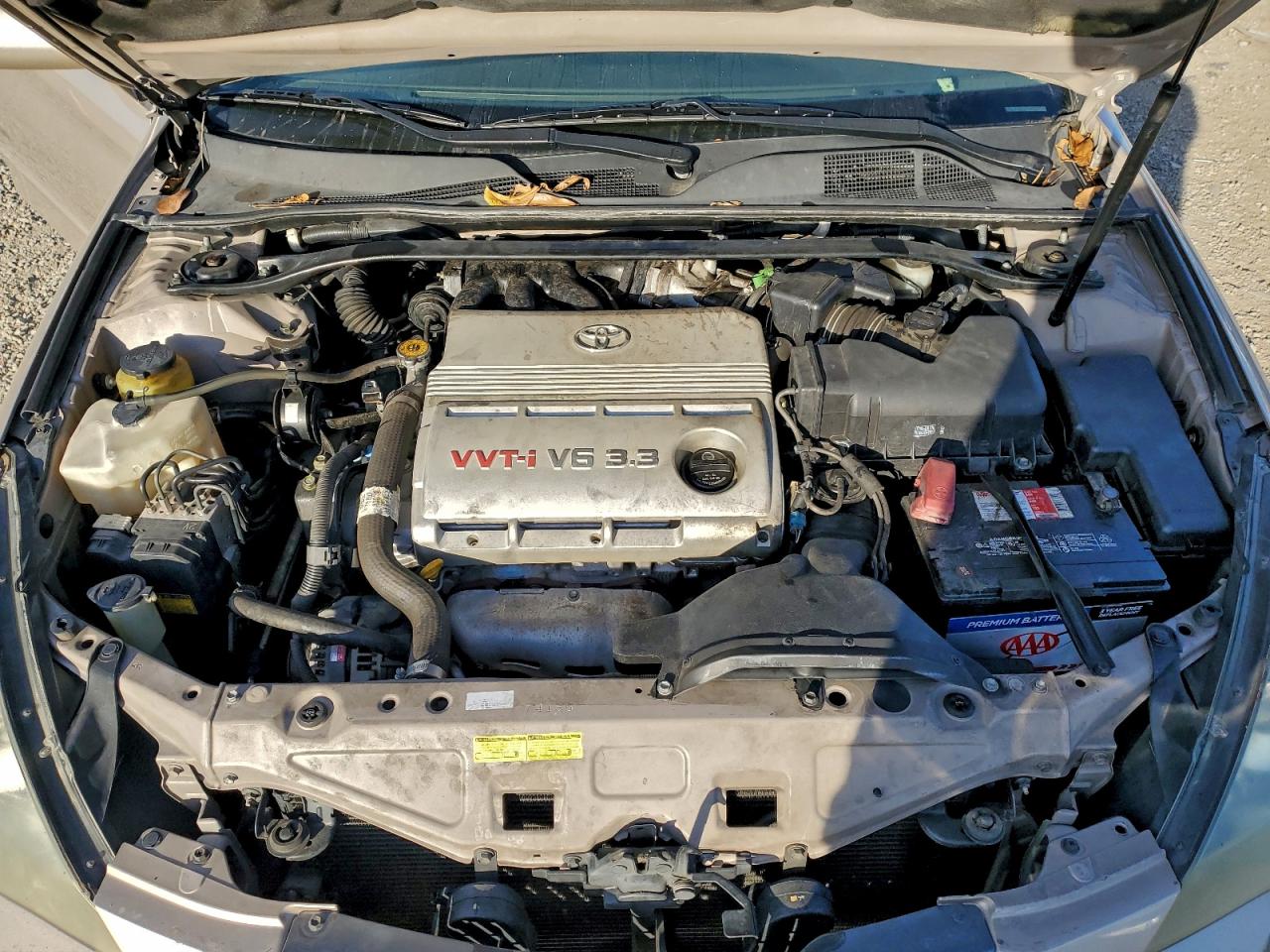2004 TOYOTA CAMRY SOLARA SE photo 11