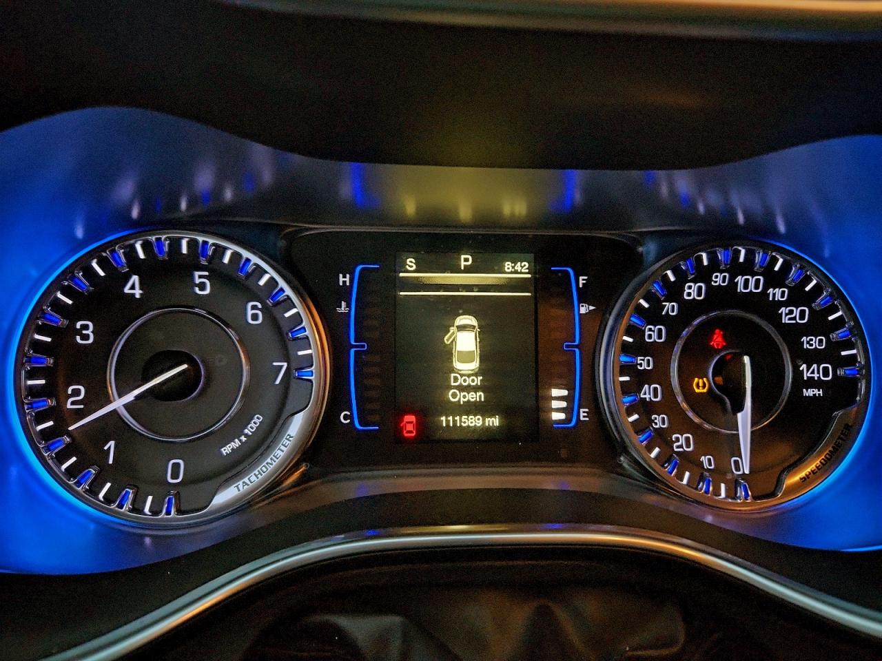 2016 CHRYSLER 200 LIMITED photo 9