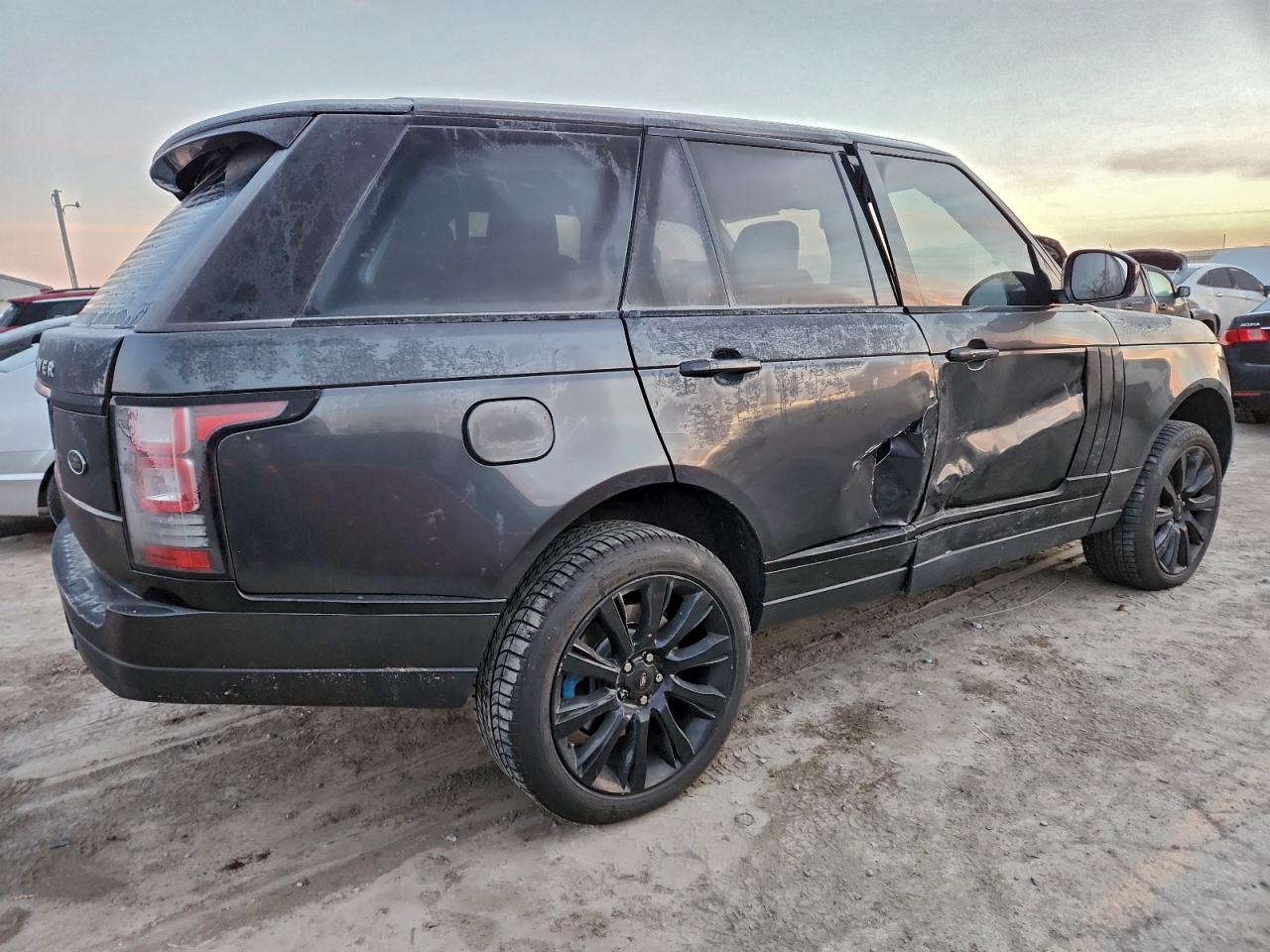 2016 LAND ROVER RANGE ROVER SUPERCHARGED photo 3