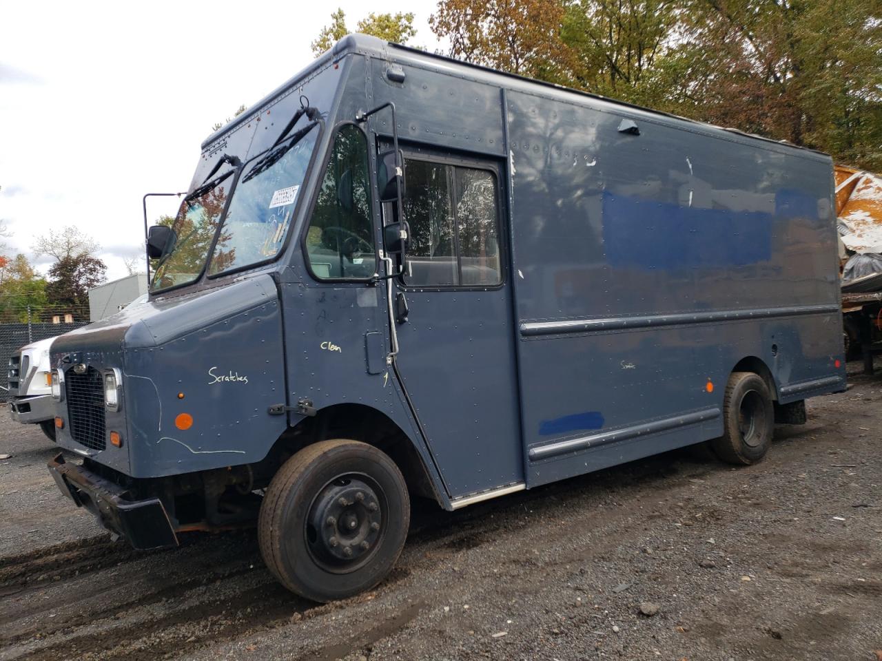 2021 CHASSIS M - DELIVERY TRUCK — MINOR DENT/SCRATCHES damage — photo 1