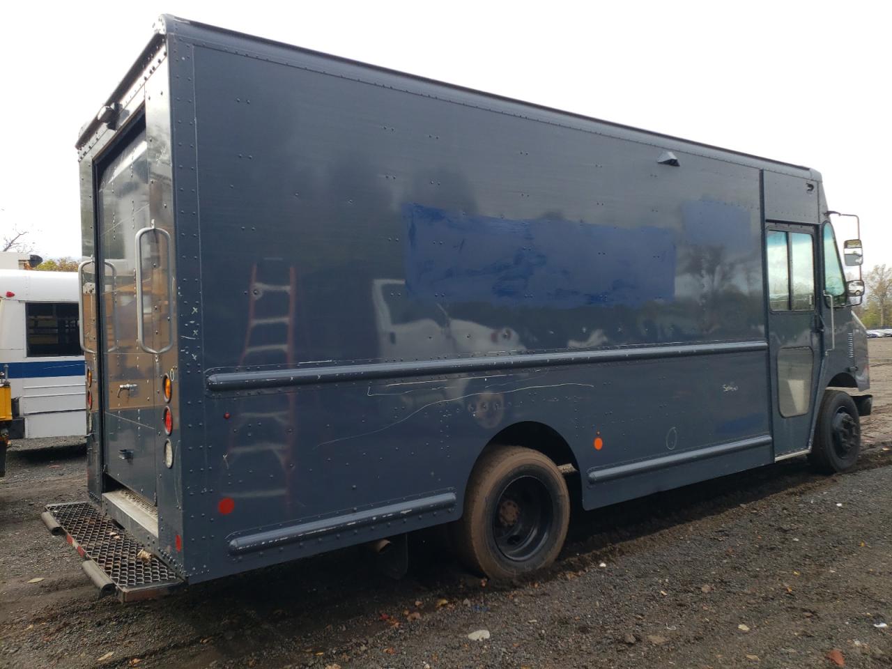 2021  CHASSIS M - DELIVERY TRUCK photo 7