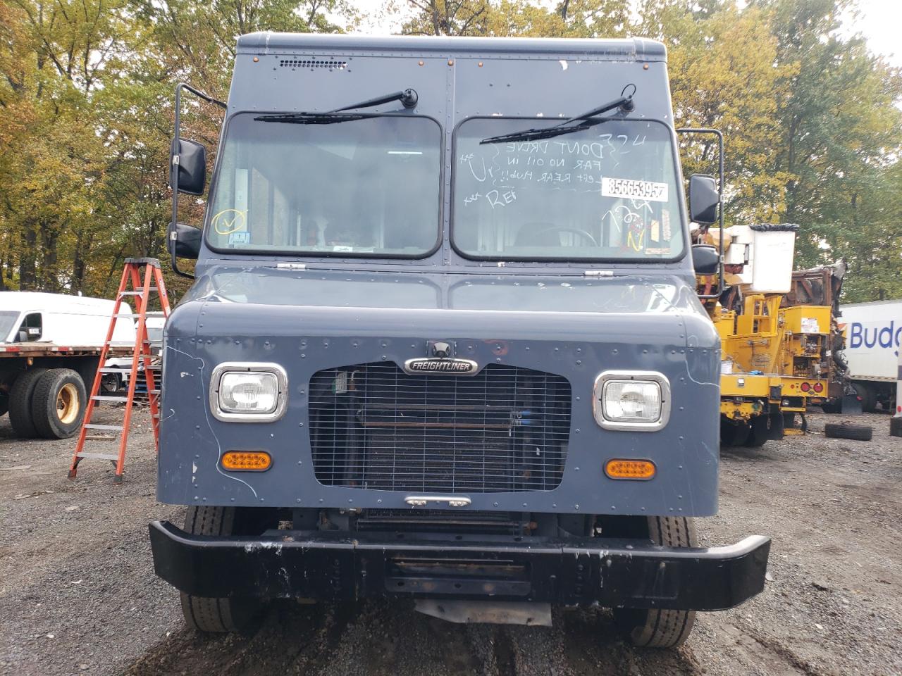 2021  CHASSIS M - DELIVERY TRUCK photo 13