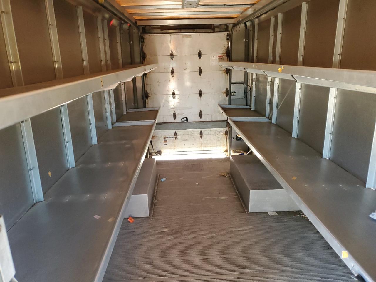 2021  CHASSIS M - DELIVERY TRUCK photo 28