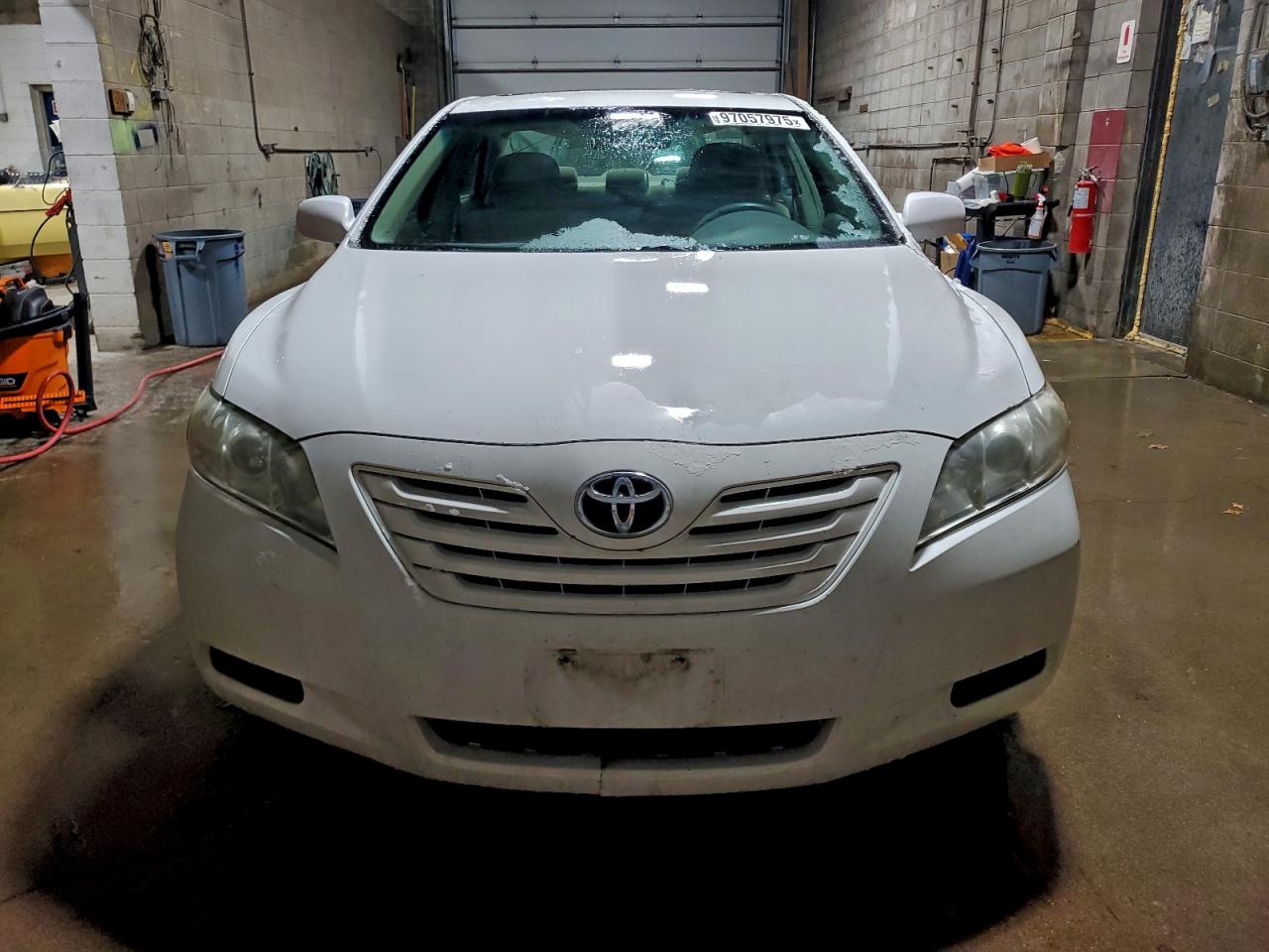 2009 TOYOTA CAMRY photo 9