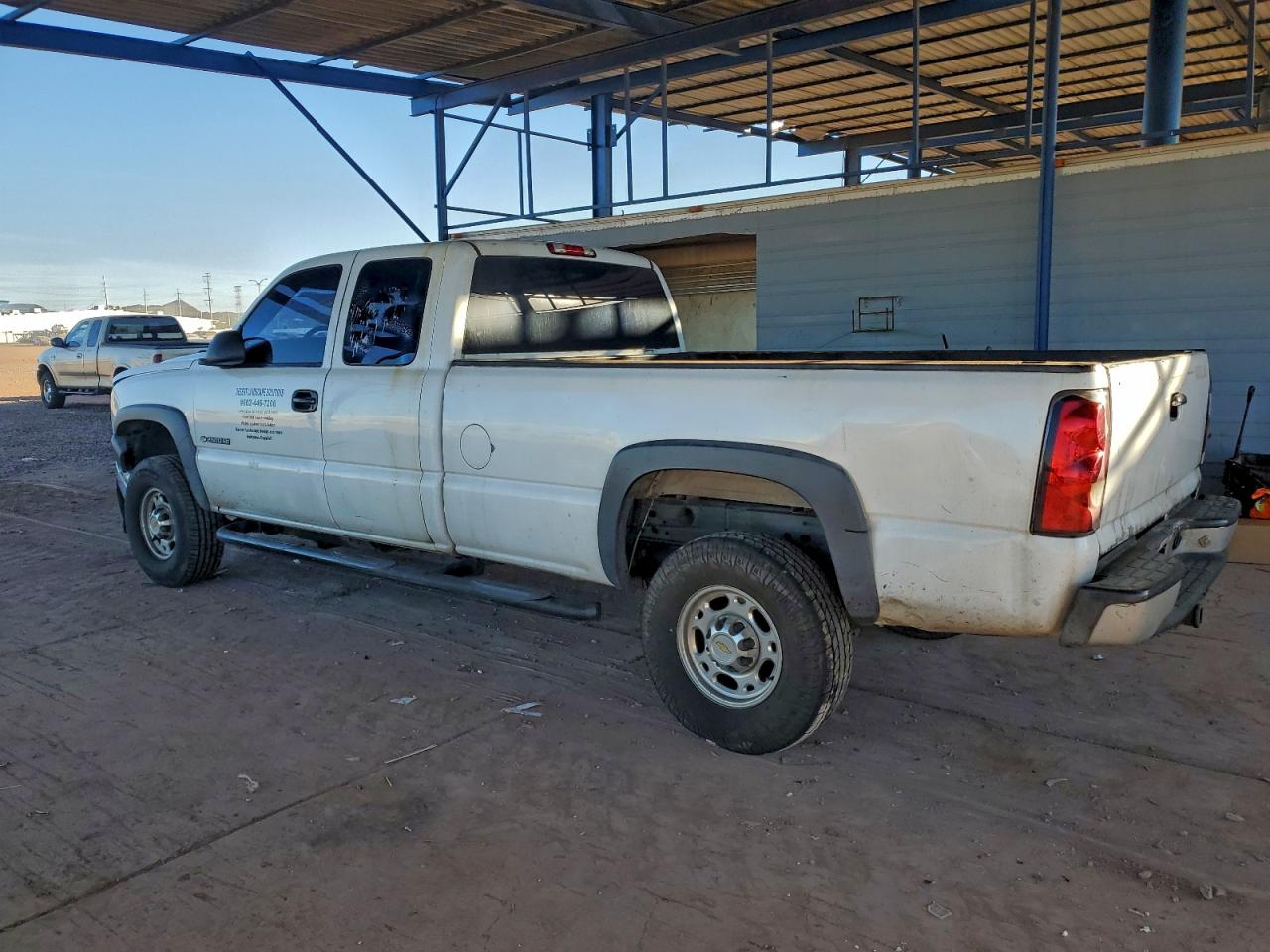 2006 CHEVROLET SILVERADO C2500 HEAVY DUTY photo 2