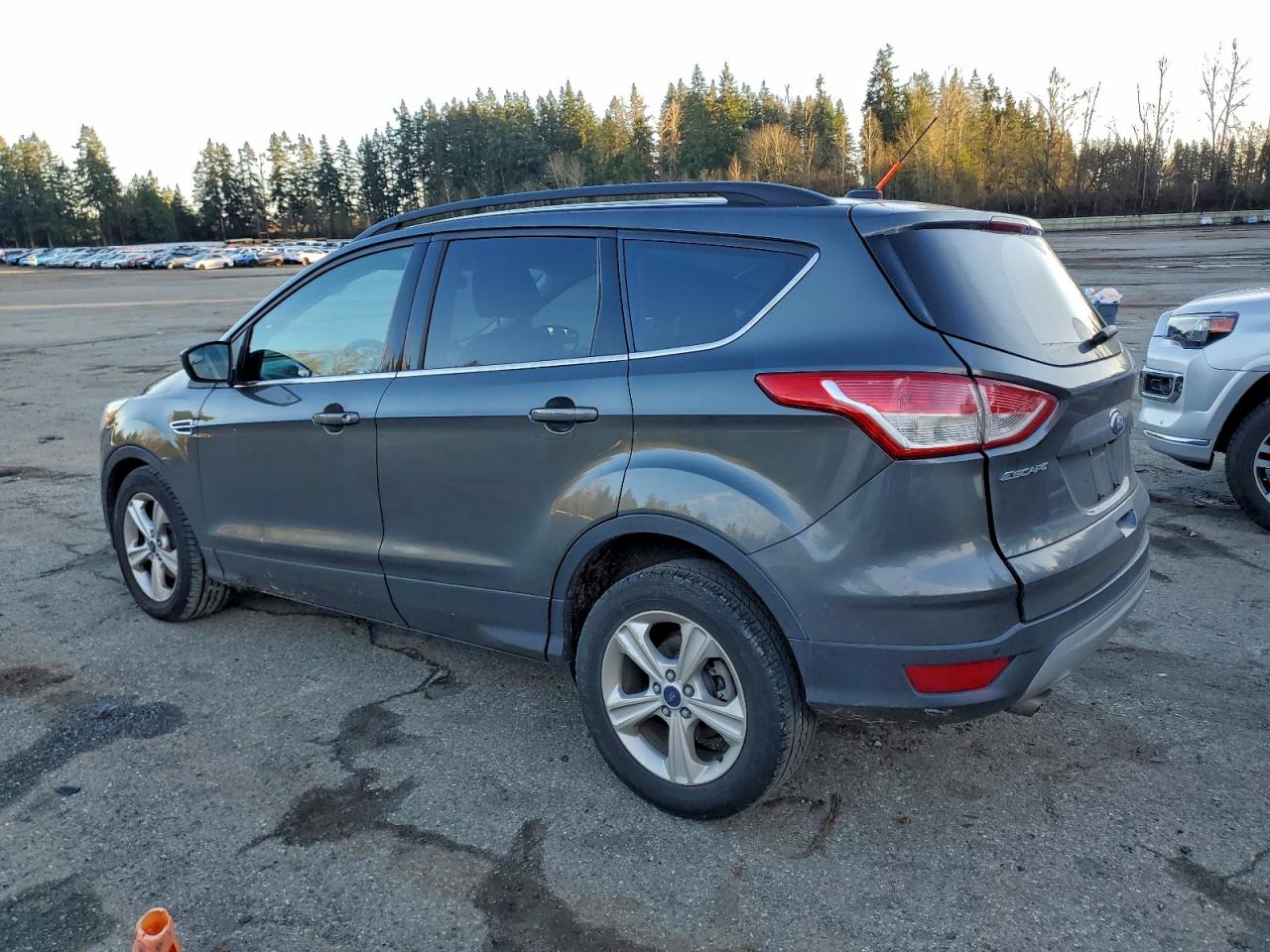 2016 FORD ESCAPE SE photo 5