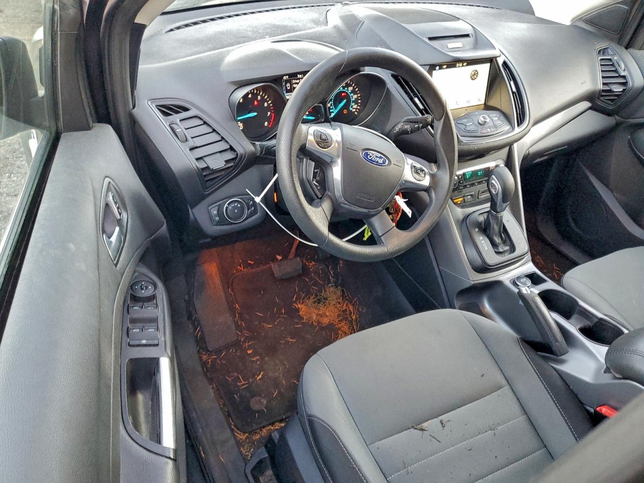 2016 FORD ESCAPE SE photo 29
