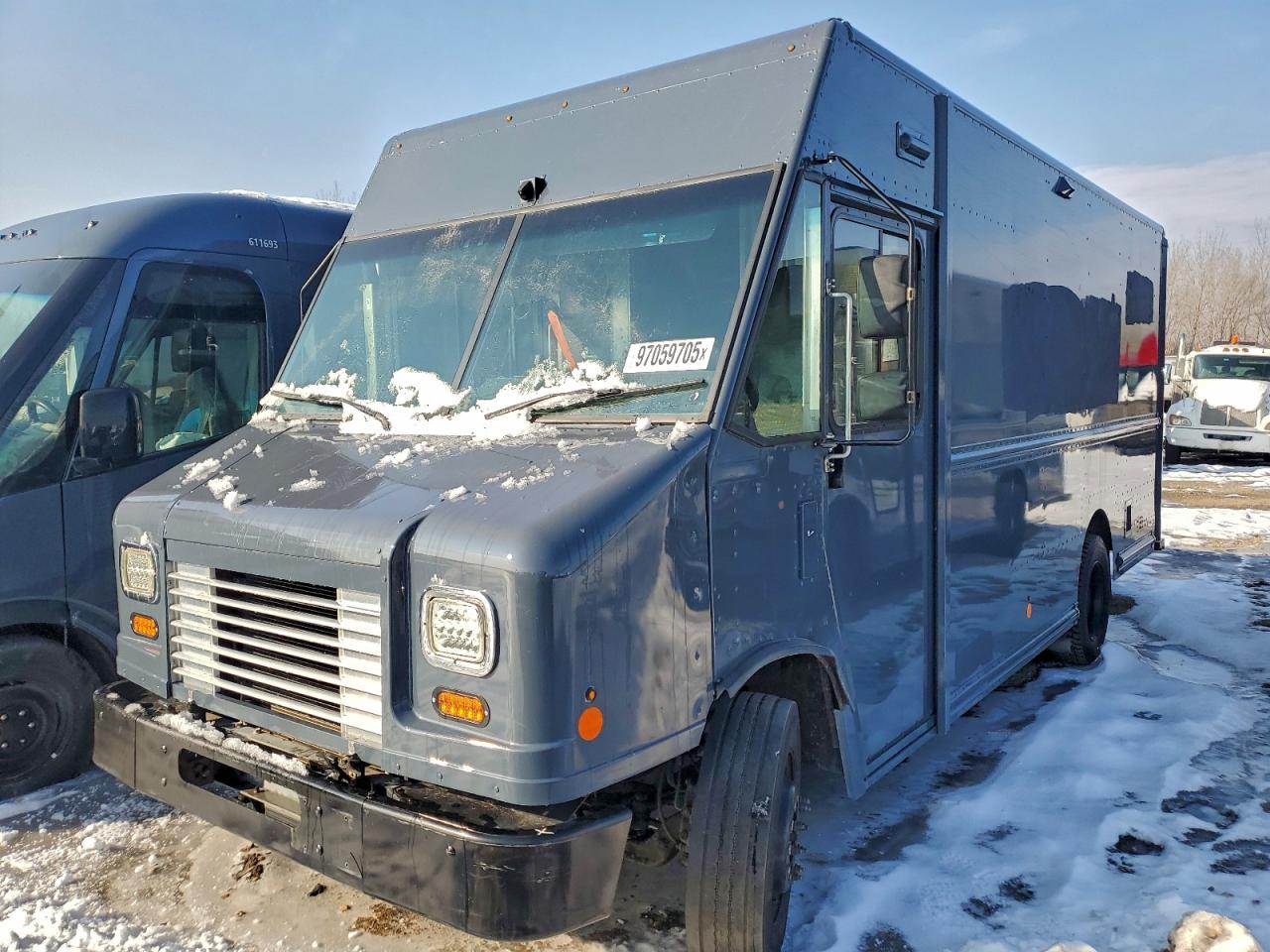 2019 FORD F59 - DELIVERY VAN — MINOR DENT/SCRATCHES damage — photo 1