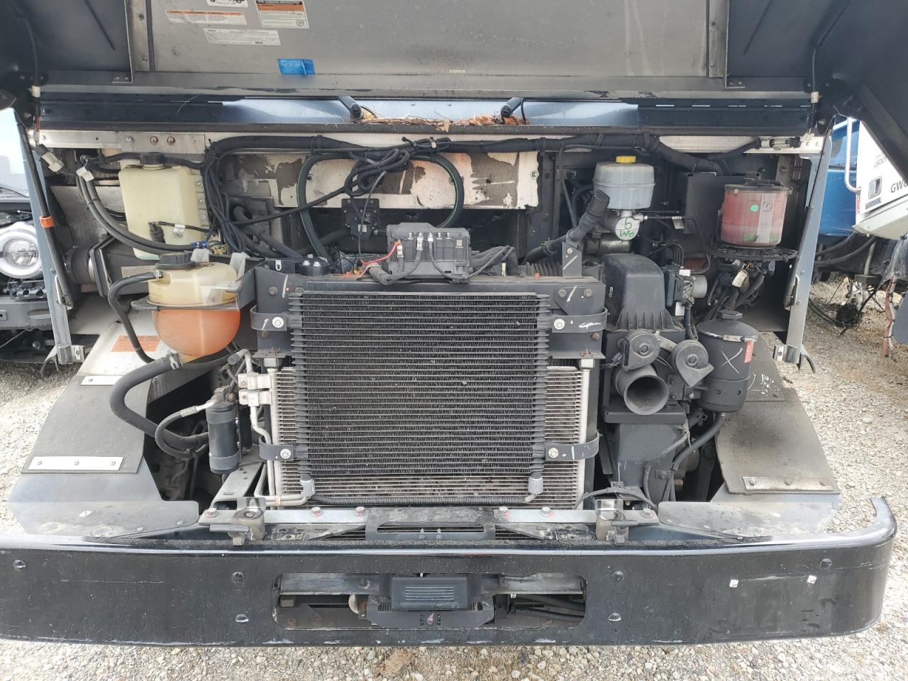 2021 FORD F59 - DELIVERY VAN photo 23