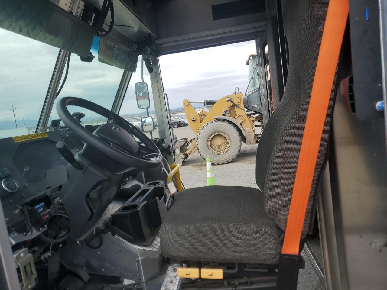 2021 FORD F59 - DELIVERY VAN photo 7