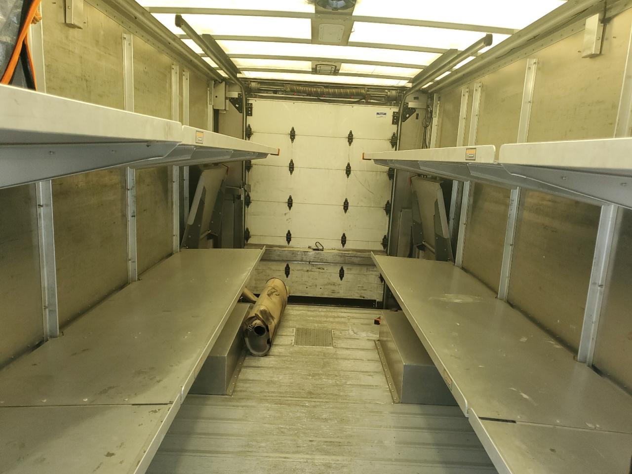 2021 FORD F59 - DELIVERY VAN photo 10