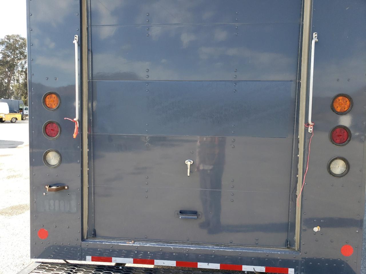 2020 FORD F59 *** STEP VAN *** photo 10