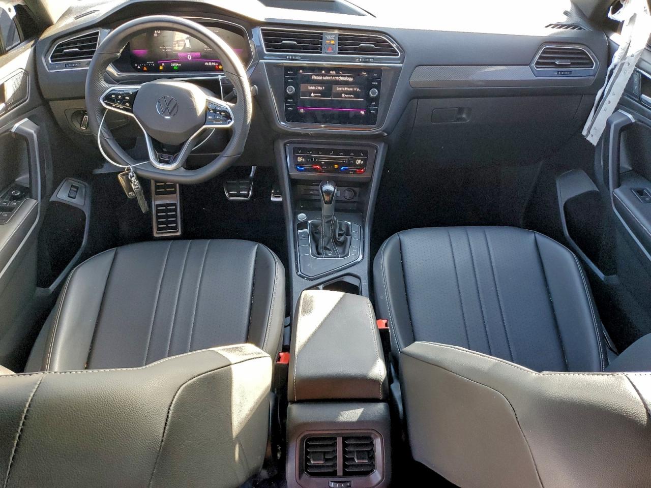 2024 VOLKSWAGEN TIGUAN SE R-LINE BLACK photo 8