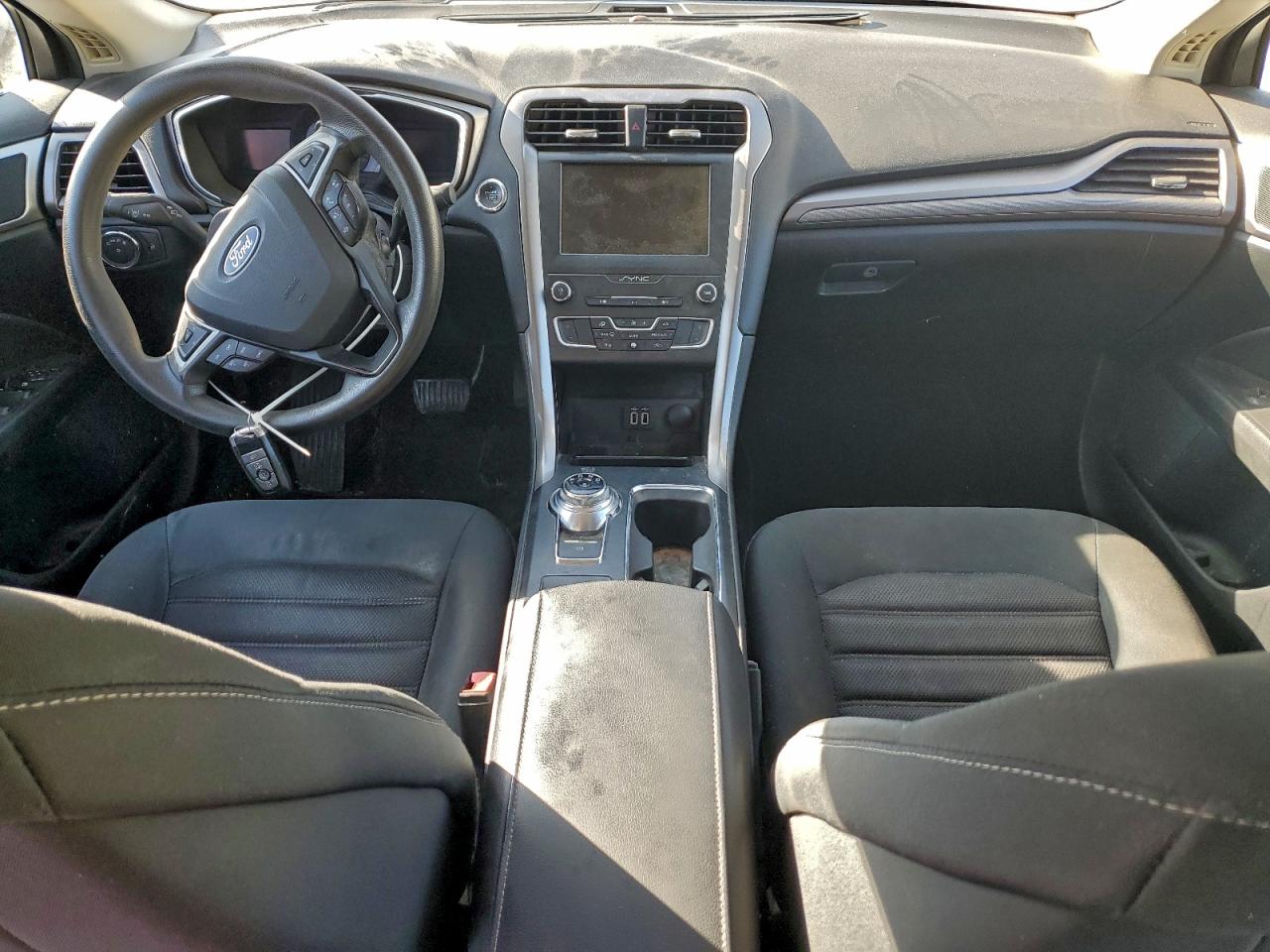 2019 FORD FUSION SE photo 8