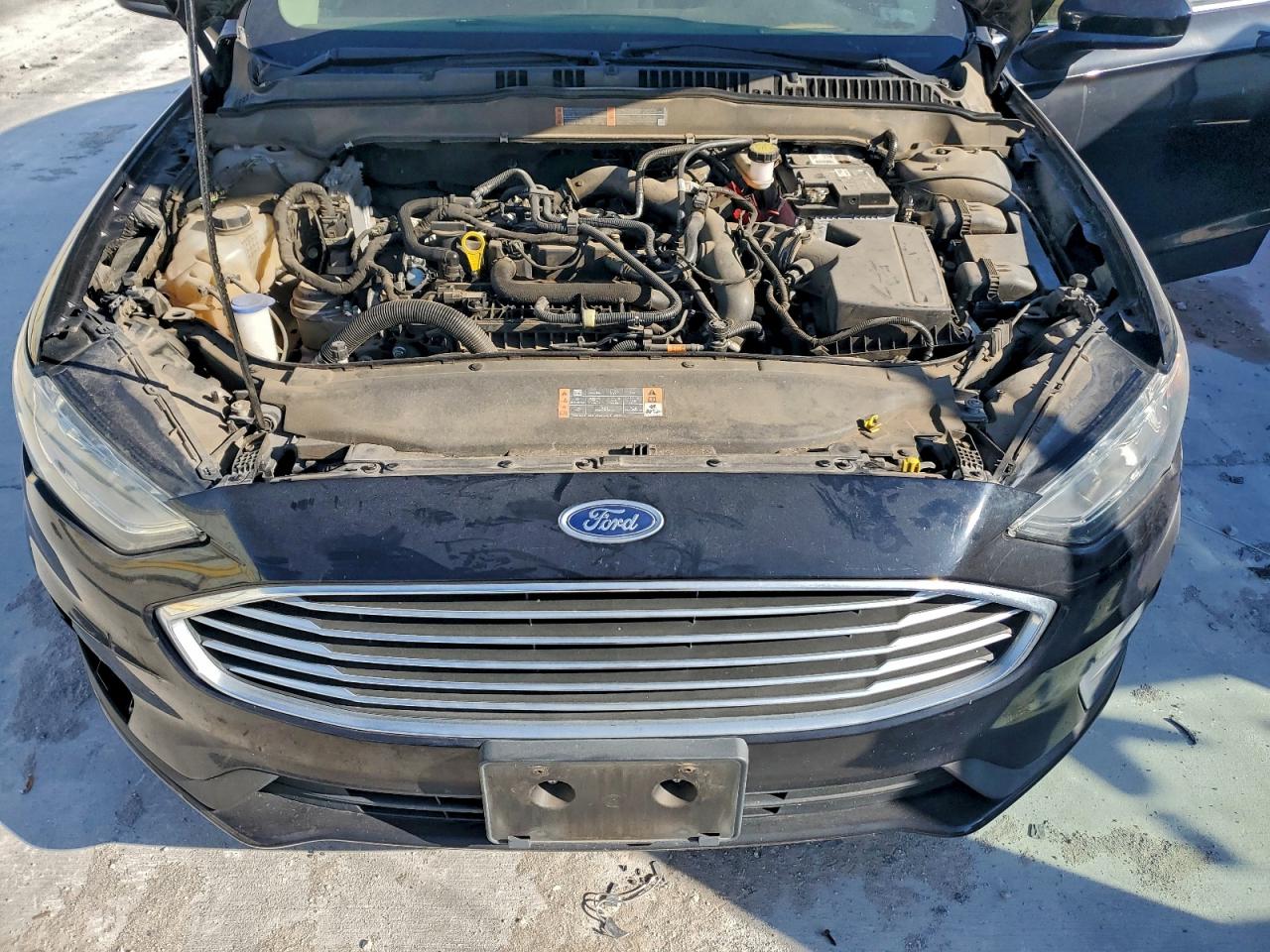 2019 FORD FUSION SE photo 11