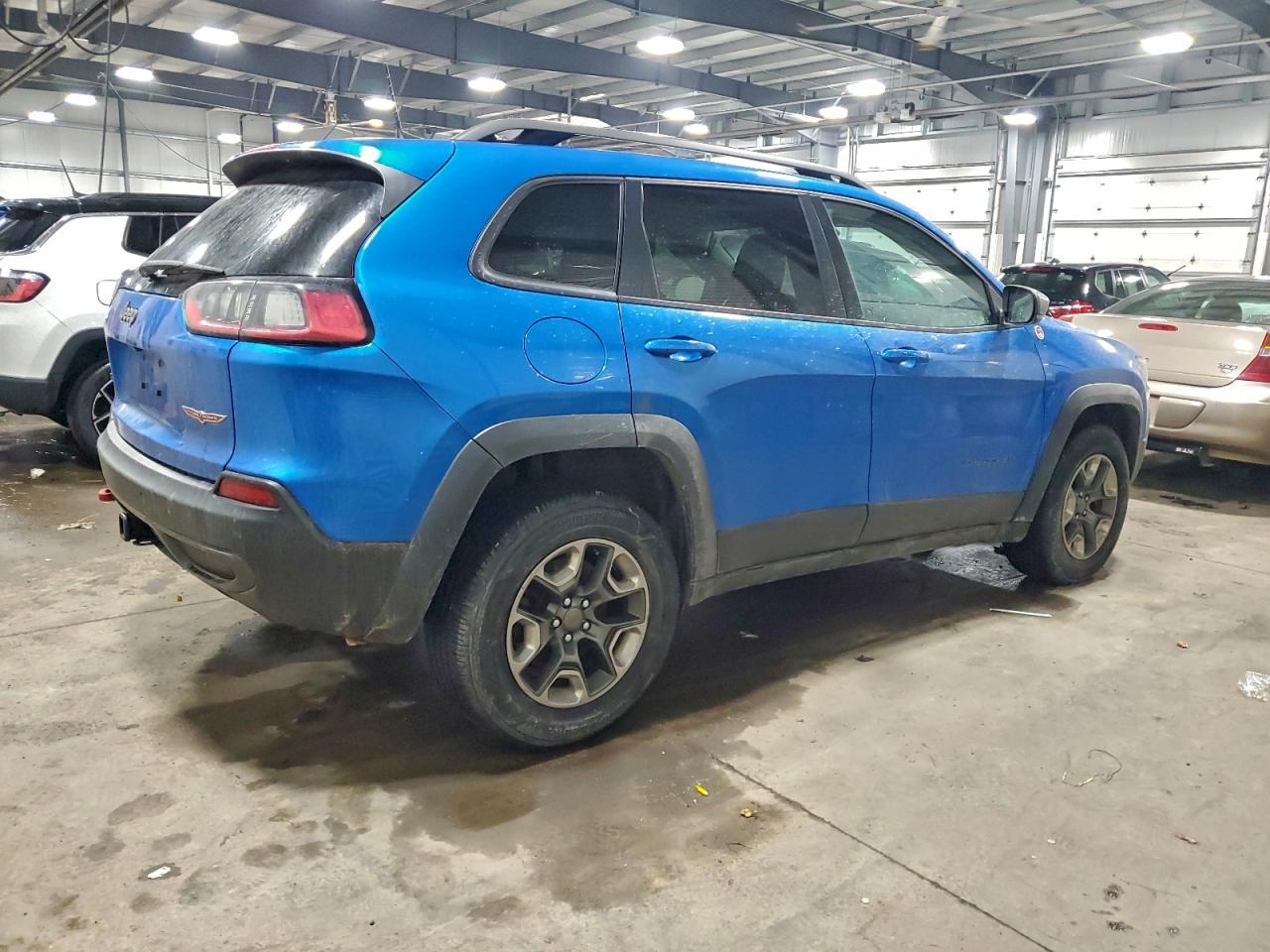 2019 JEEP CHEROKEE TRAILHAWK photo 3