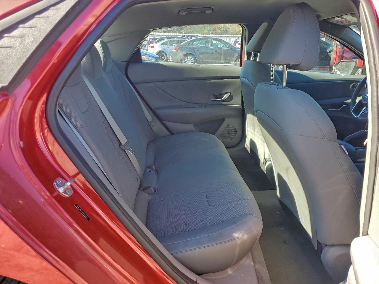 2021 HYUNDAI ELANTRA SE photo 10