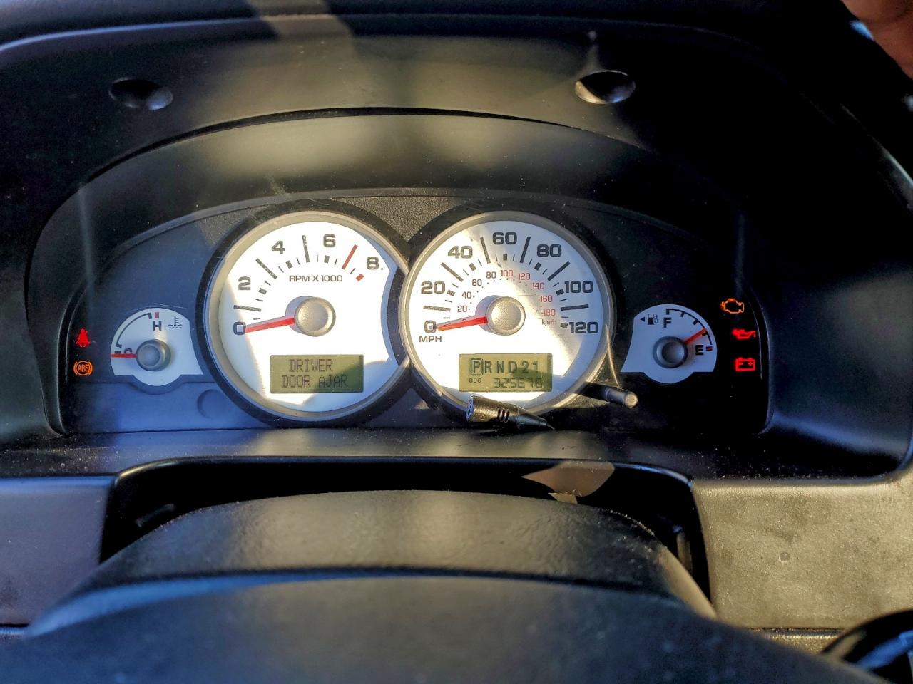 2005 FORD ESCAPE LIMITED photo 25