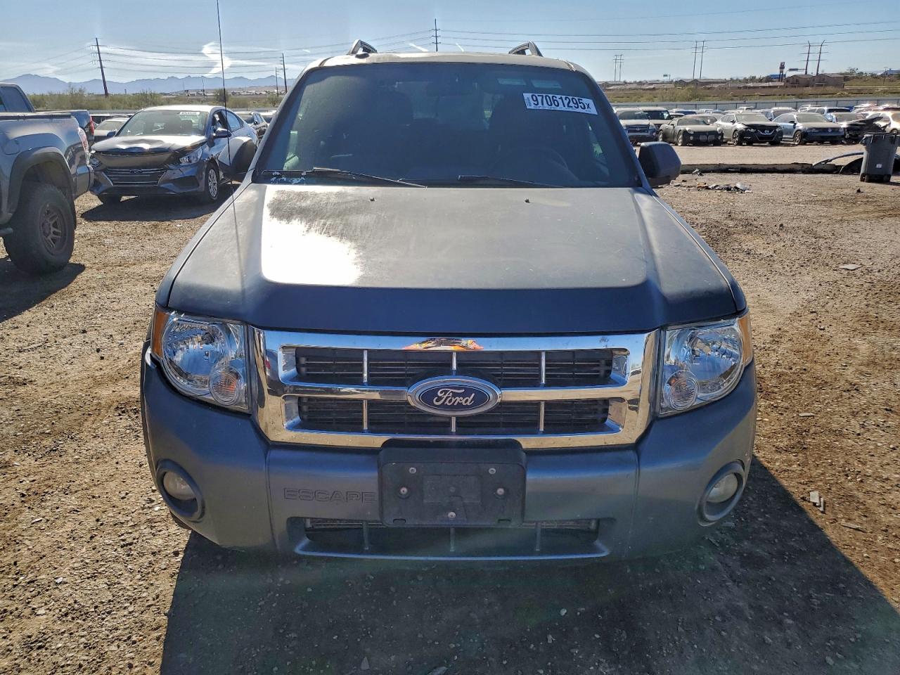 2011 FORD ESCAPE XLT photo 5