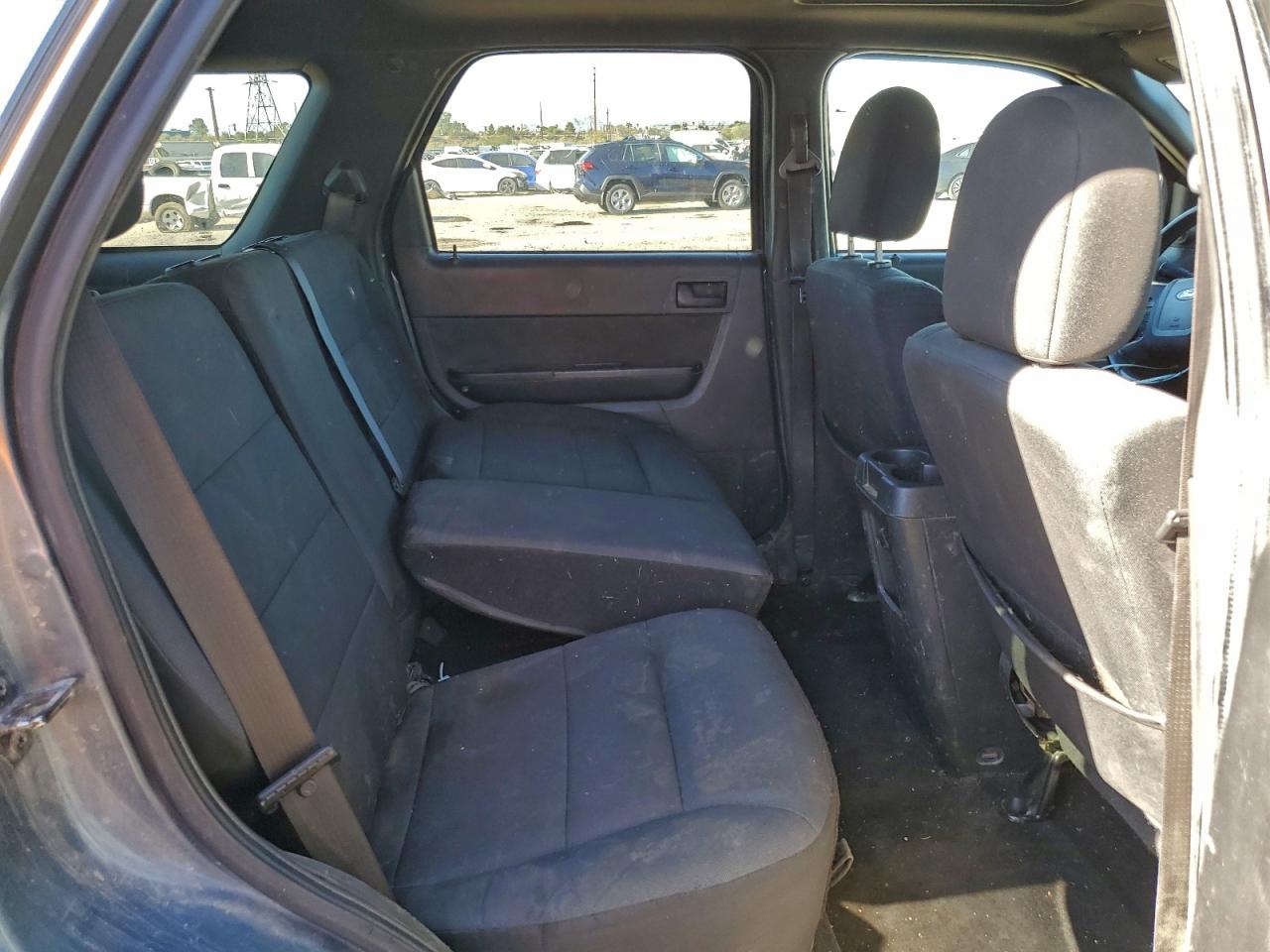 2011 FORD ESCAPE XLT photo 11