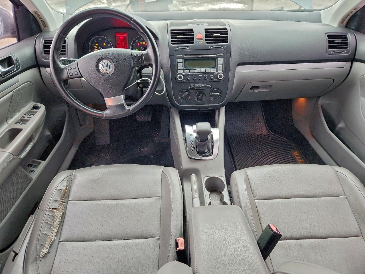 2009 VOLKSWAGEN JETTA SE photo 8