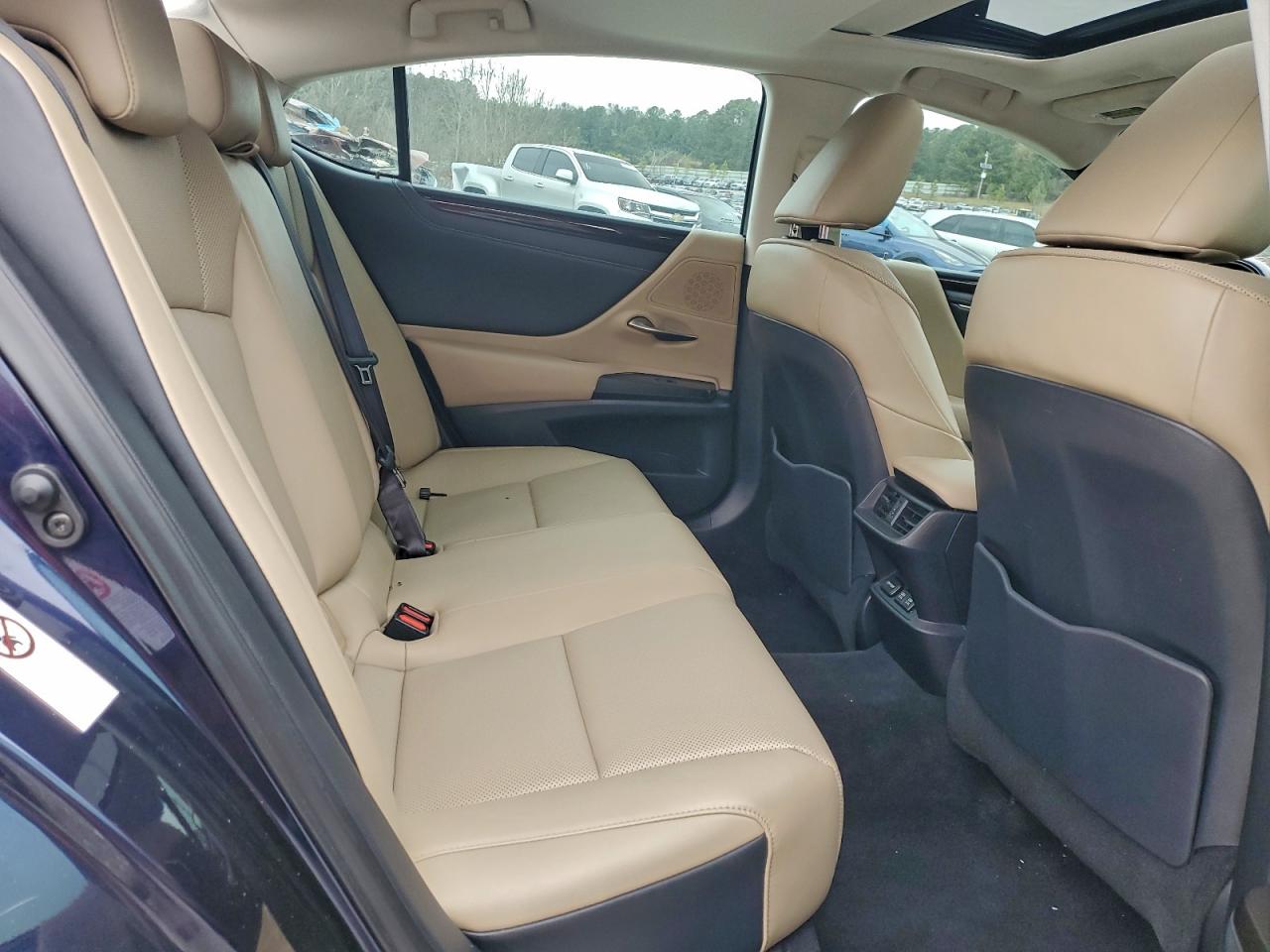2019 LEXUS ES 350 photo 28