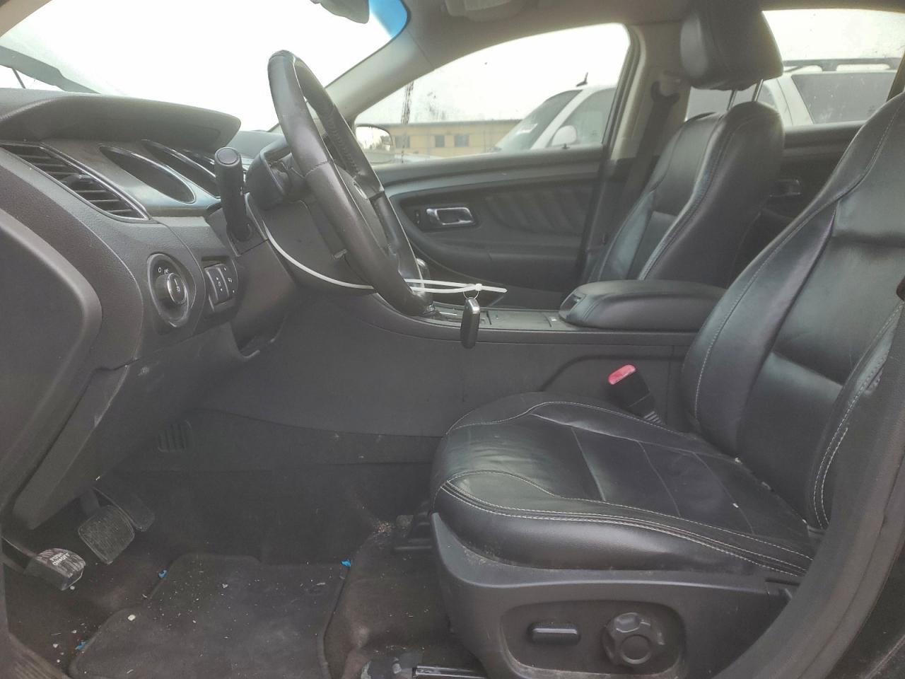 2012 FORD TAURUS SEL photo 13